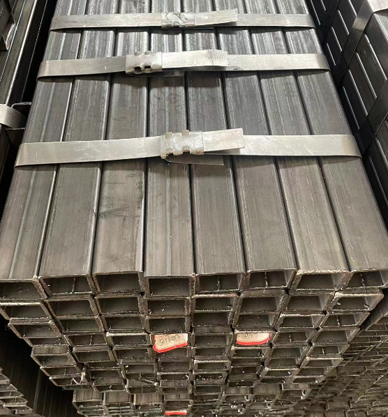 昆玉工业用梯子 镀锌管焊接梯子 铁梯子方管梯