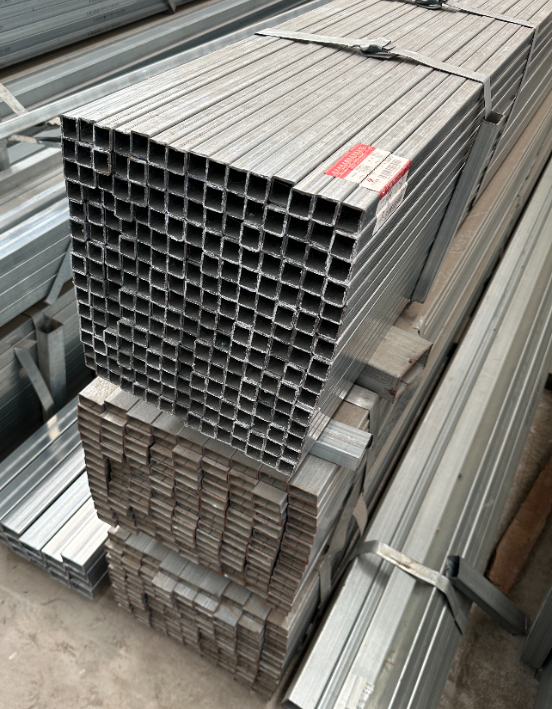 昆玉现货供应30*50*2镀锌方管50*80*3.0 20*20*1.5 20*40*2.0规格齐全